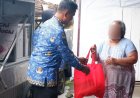 Peduli kepada Warga Sekitar, Rutan Temanggung Bagikan Paket Sembako