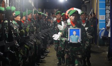 Perpisahan Khidmat Praka Ekky Raynaldo: Tembakan Salvo untuk Sang Prajurit